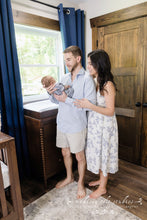 Load image into Gallery viewer, Newborn In-home Experience (4 hour In-home Session)
