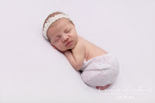 Load image into Gallery viewer, Newborn and One Year Premium Experience