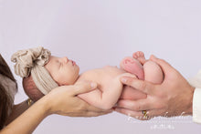 Load image into Gallery viewer, Newborn and One Year Premium Experience