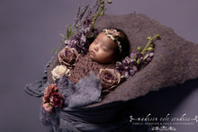 Load image into Gallery viewer, Newborn Luxury Experience