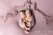 Load image into Gallery viewer, Newborn Luxury Experience