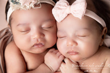 Load image into Gallery viewer, Newborn Luxury Experience