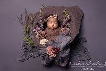 Load image into Gallery viewer, Newborn Luxury Experience