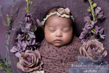 Load image into Gallery viewer, Newborn Luxury Experience
