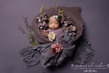 Load image into Gallery viewer, Newborn Luxury Experience