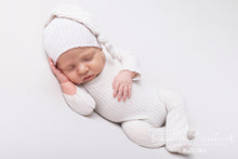 Load image into Gallery viewer, Maternity &amp; Newborn Digital Keepsake Family Package
