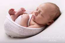 Load image into Gallery viewer, Maternity &amp; Newborn Digital Keepsake Family Package
