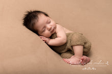 Load image into Gallery viewer, Newborn In-home Session
