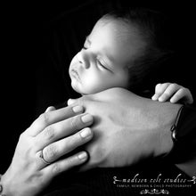 Load image into Gallery viewer, Newborn Premium Experience
