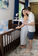 Load image into Gallery viewer, Newborn In-home Experience (4 hour In-home Session)
