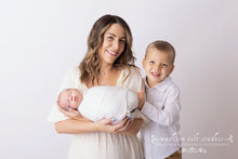 Load image into Gallery viewer, Motherhood Session
