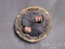 Load image into Gallery viewer, Newborn Luxury Experience
