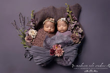 Load image into Gallery viewer, Newborn Luxury Experience
